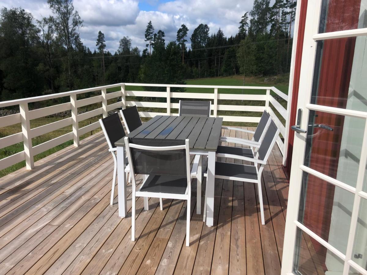 Mysig Lantlig Stuga, Nycklaroer Korsberga Eksteriør billede